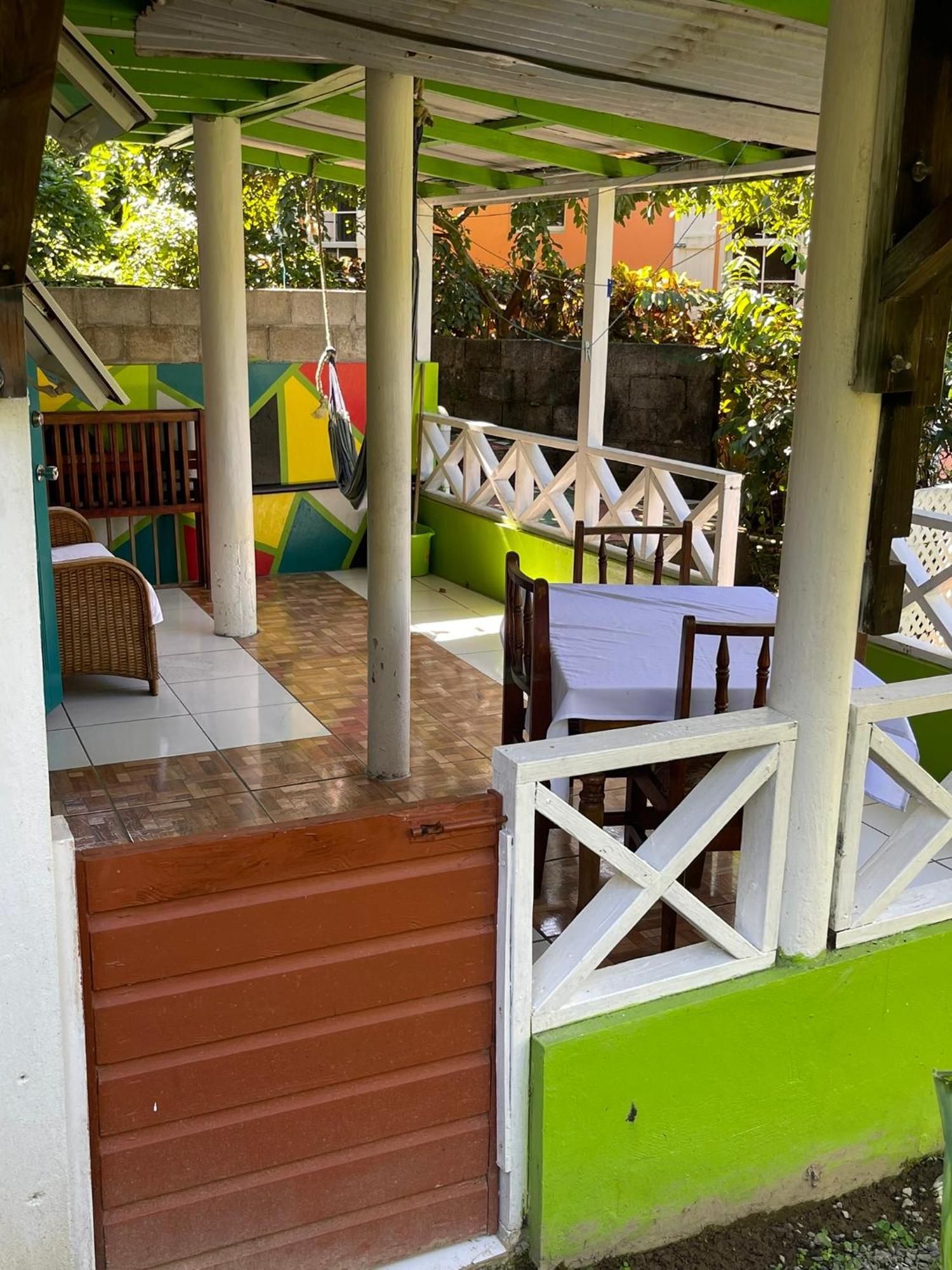 Le Petit Paradis Roseau Buitenkant foto